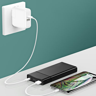 ความจุสูง 20000mAh 380g ชุดแบตเตอรี่ USB คู่